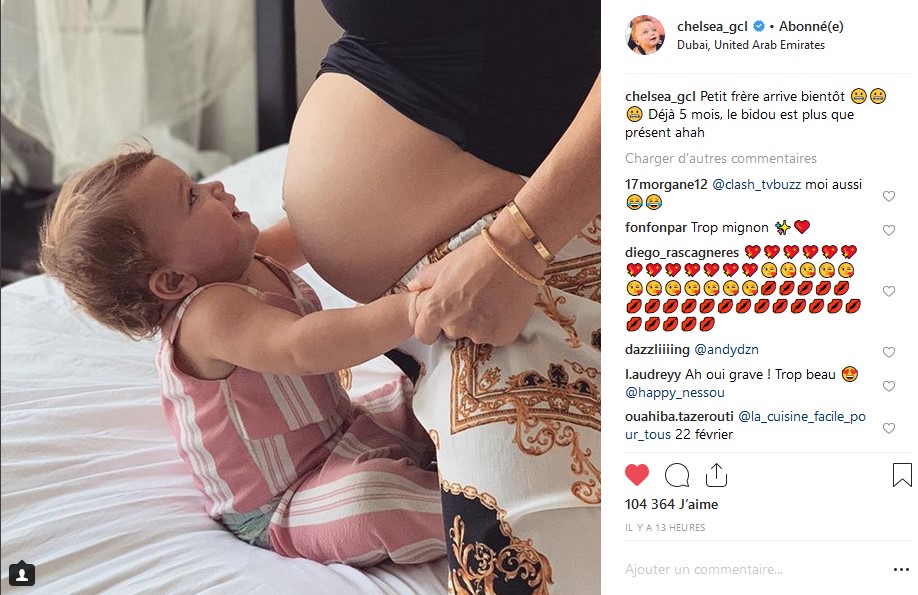 Enceinte De 5 Mois Jazz Publie Un Adorable Cliche De Son Baby Bump Avec Chelsea Gossip